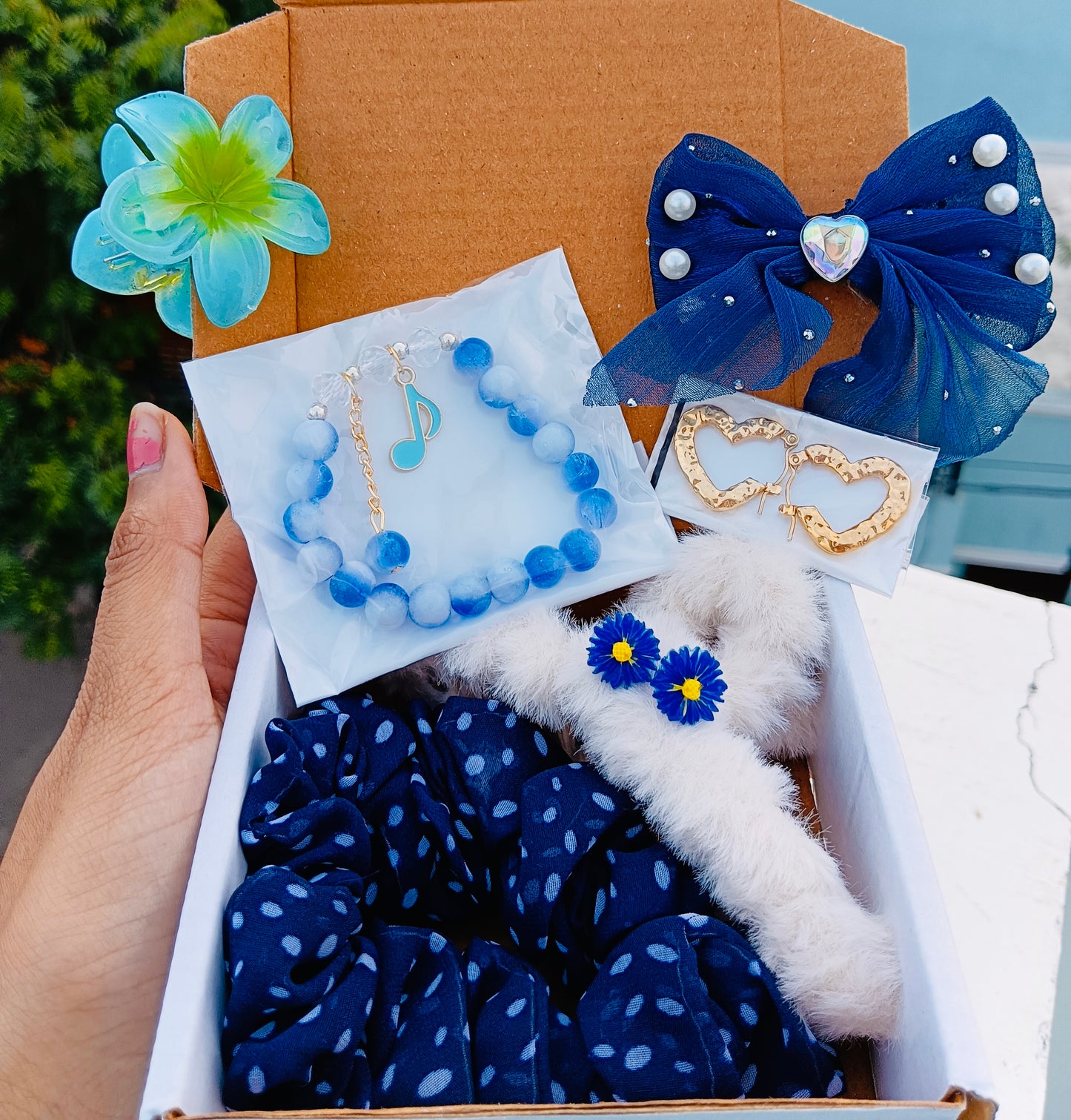 Blue Hamper Box