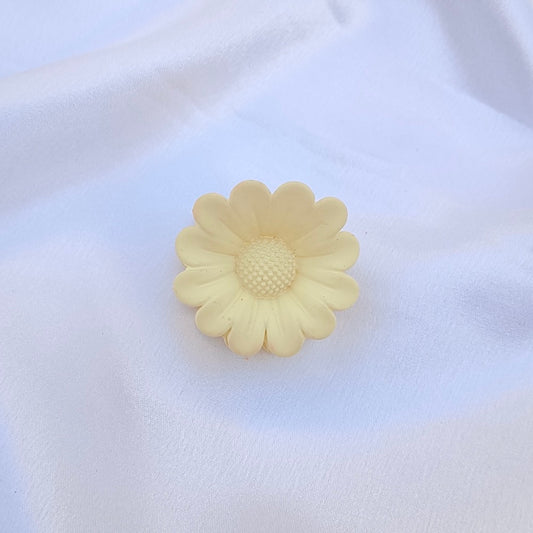Light Yellow Flower Clip